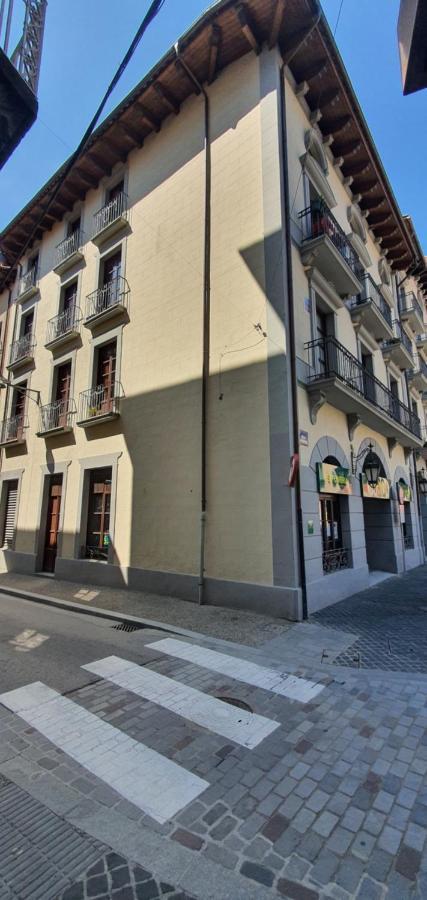 Cal Tranquil Camprodon, Acollidor Atic Al Centre Exterior foto